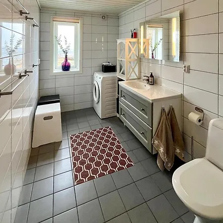 4 Bedroom Lovely In *